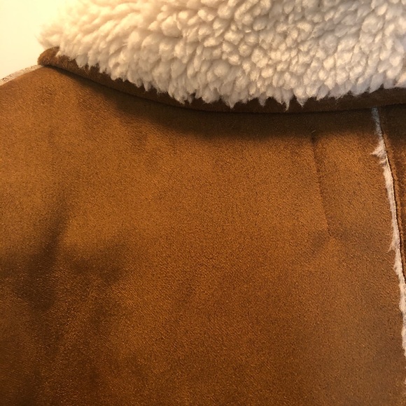 Aritzia Shearling Coat - Picture 6 of 8